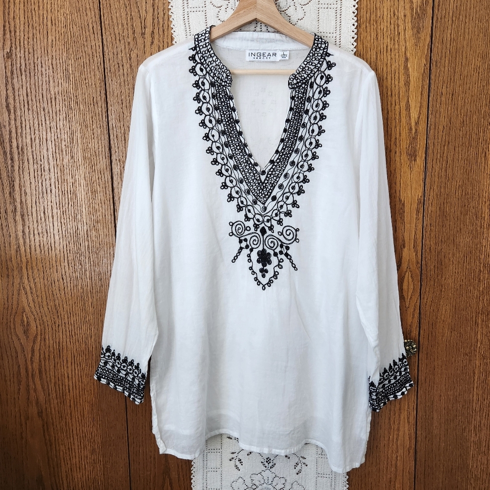 Ingear Resort White and Black Embroidered Top